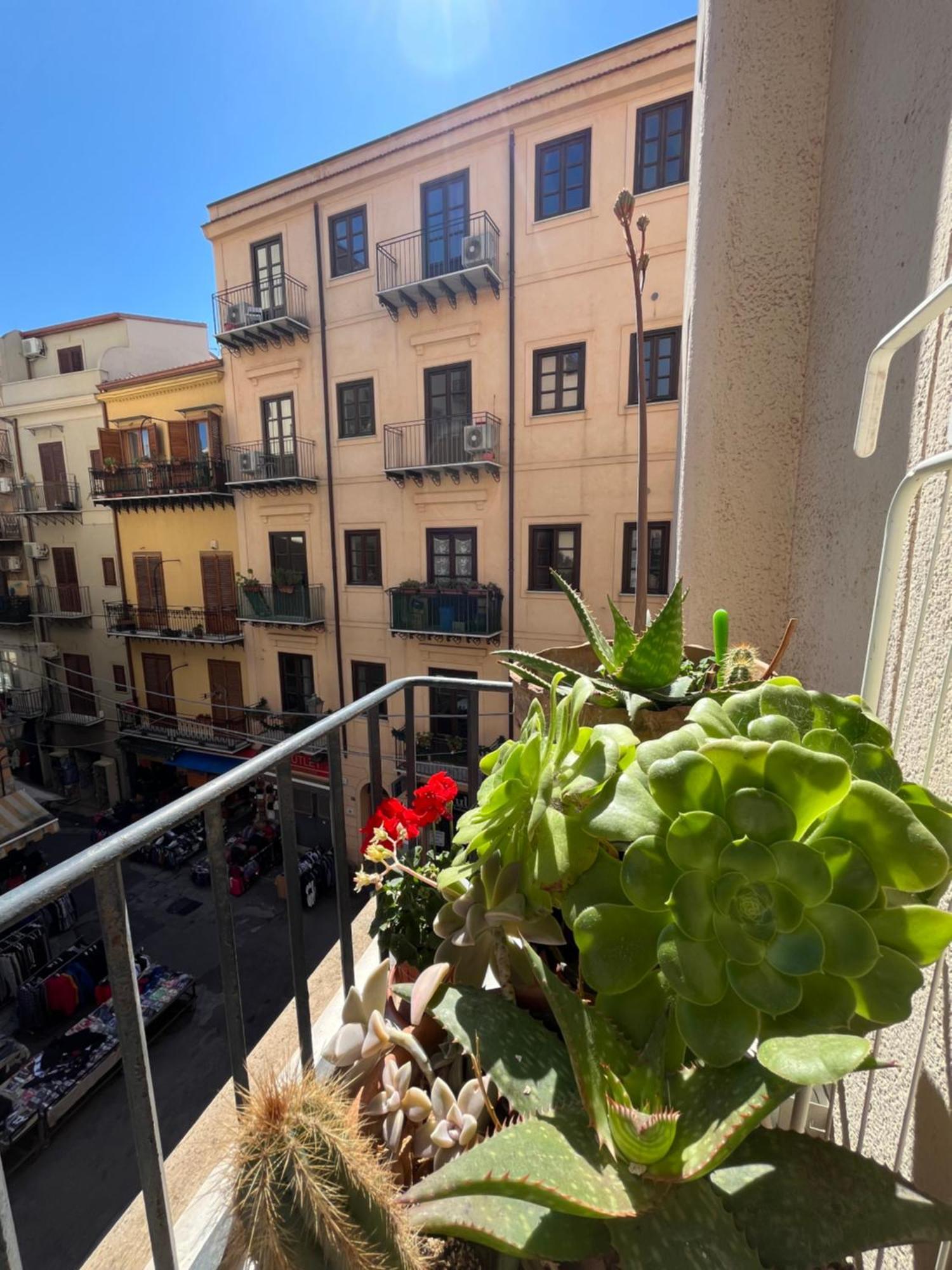 Donizetti 19 Hotel Palermo Exterior photo